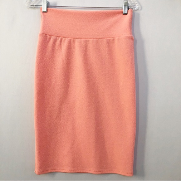 LuLaRoe Dresses & Skirts - LulaRoe peach Cassie pencil skirt